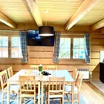 Goralski W Ogrodzie Przy Stoku Narciarskim Ferienhaus Ciche Małe